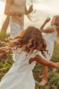 candid family photographer