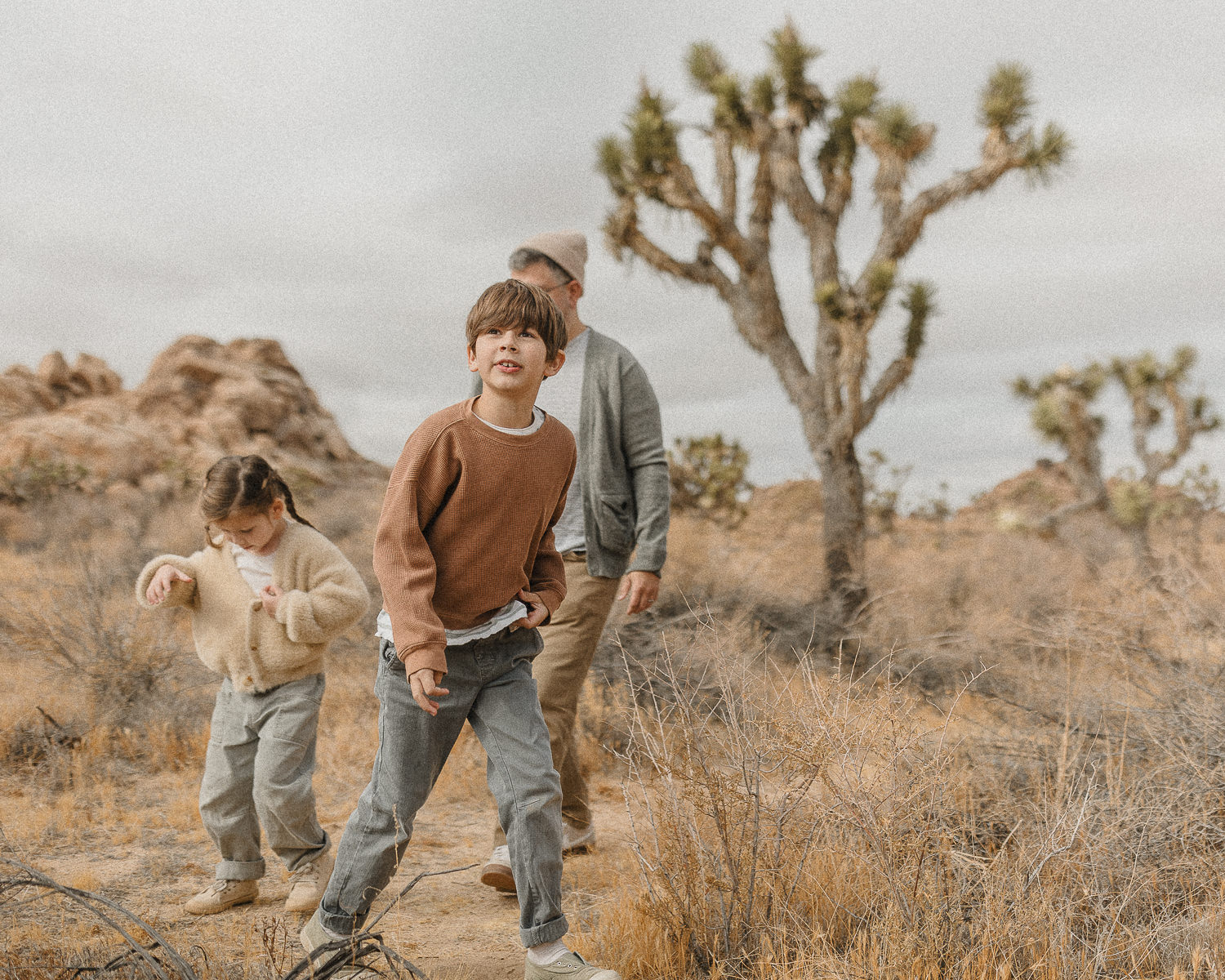 travel family photographer joshua tree national park