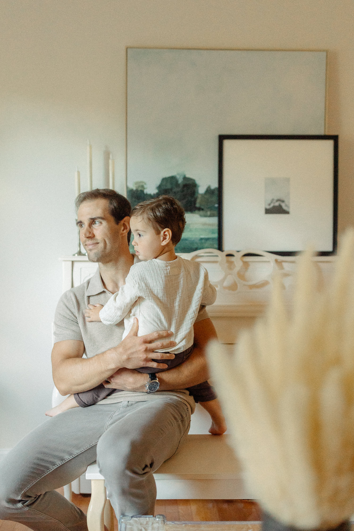 natural family photos at home