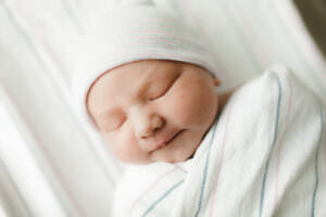 hospital newborn photographer