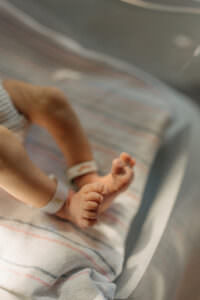 newborn photography details tiny toes