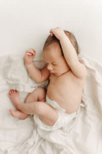 lifestyle newborn photographer massachusetts