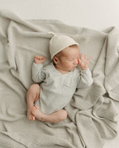 naturally posed newborn photographer worcester massachusetts