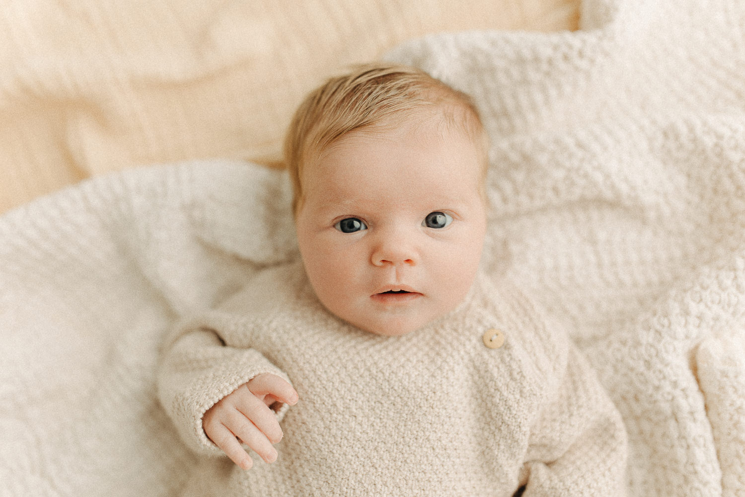 awake newborn photos