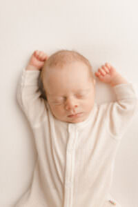 lifestyle newborn photographer