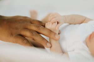 massachusetts lifestlye newborn photographer