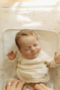 worcester massachusetts candid newborn photographer