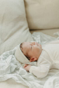 relaxed newborn photos at home worcester