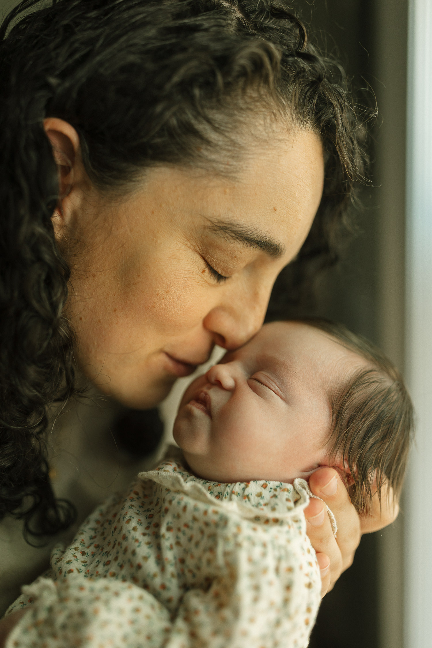emotive newborn photography