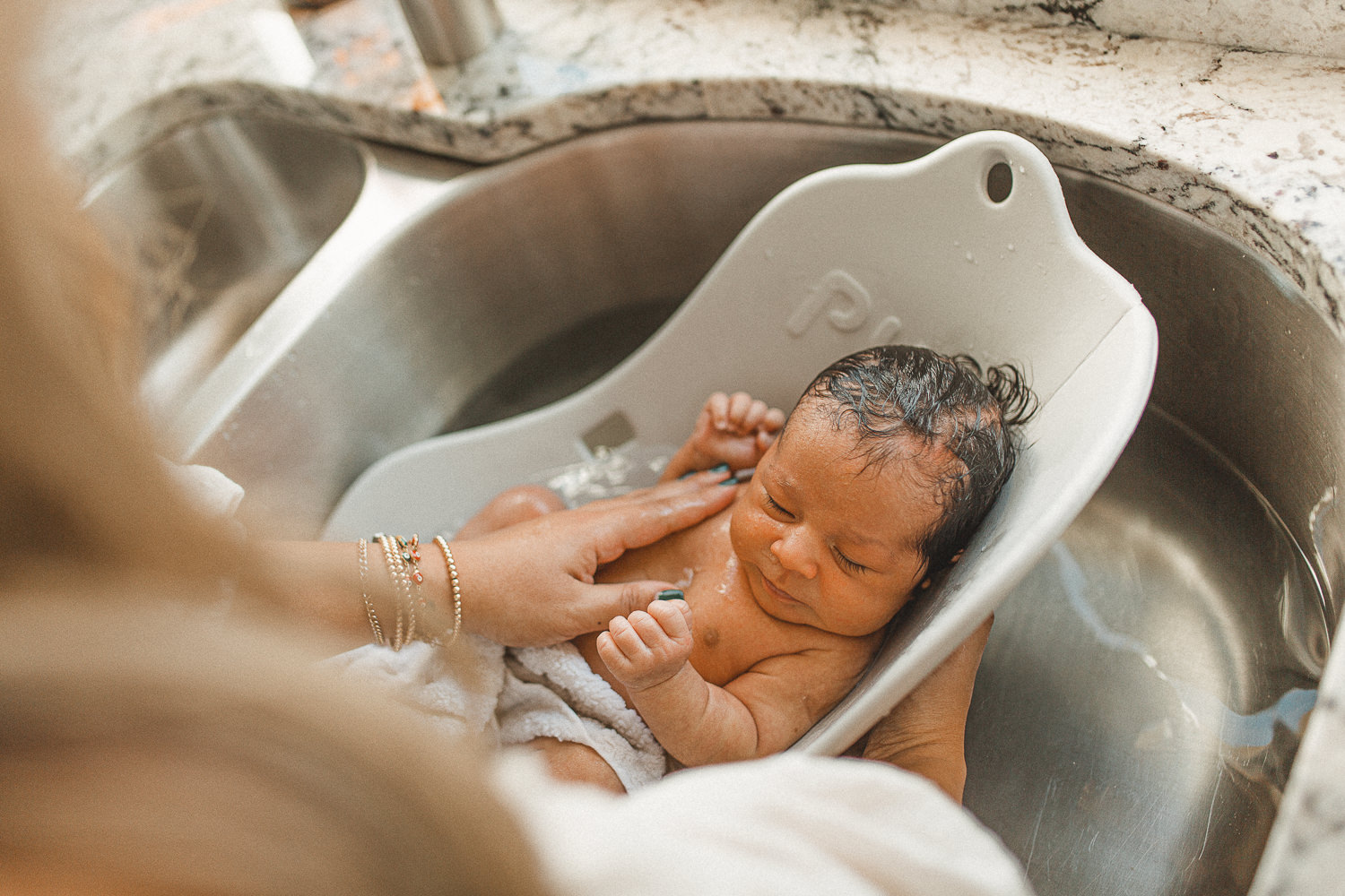 natural newborn photo session massachusetts