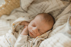 unposed newborn photography