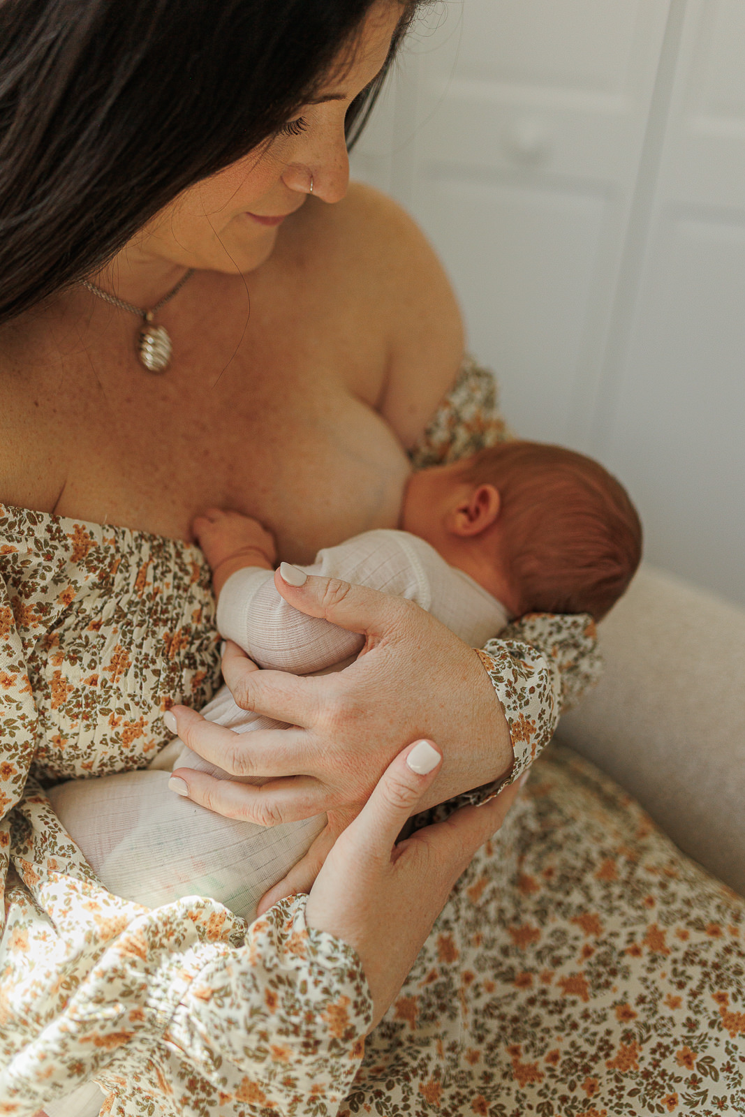 candid worcester newborn photographer