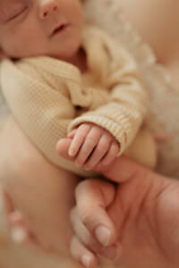 newborn photo session at home