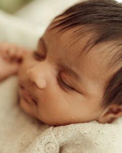 natural in-home newborn photography