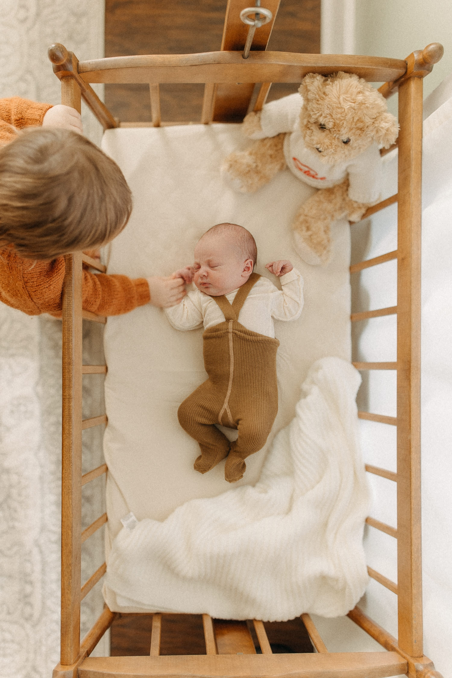 lifestyle newborn photographer